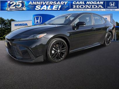 Used 2025 Toyota Camry SE