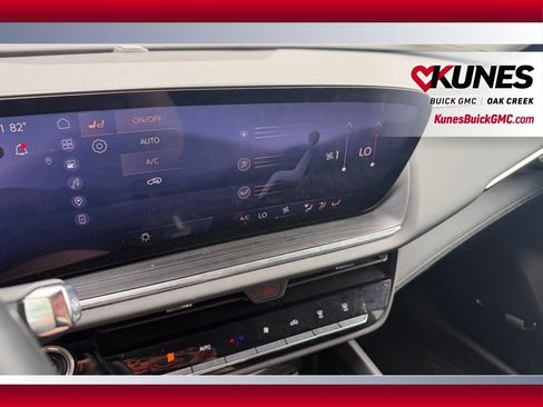Used 2024 Buick Envision Preferred AWD/4WD image 20