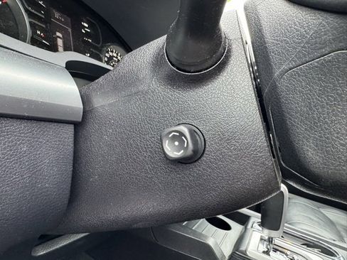 Used 2020 Toyota Tundra Platinum image 17