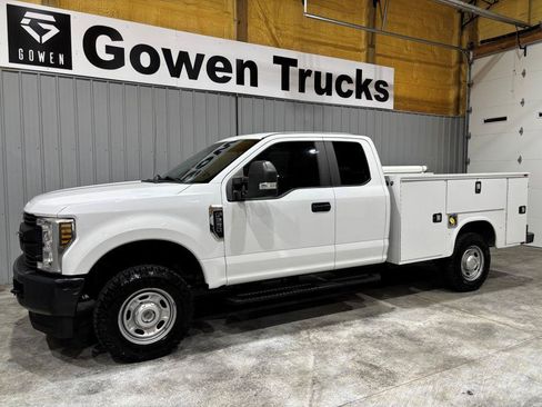 Used 2019 Ford F250 XL w/ Power Equipment Group AWD/4WD image 4