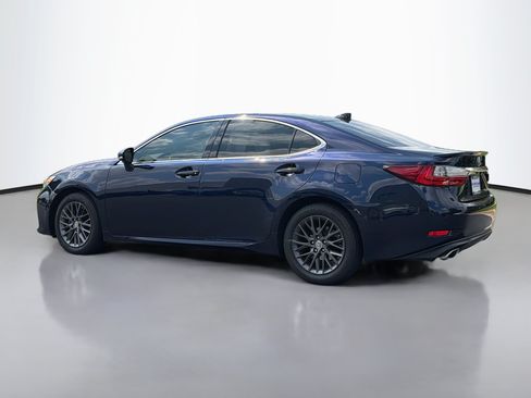 Used 2018 Lexus ES 350 w/ Navigation System Package FWD image 4