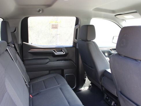 Used 2023 Chevrolet Silverado 1500 LT AWD/4WD image 24