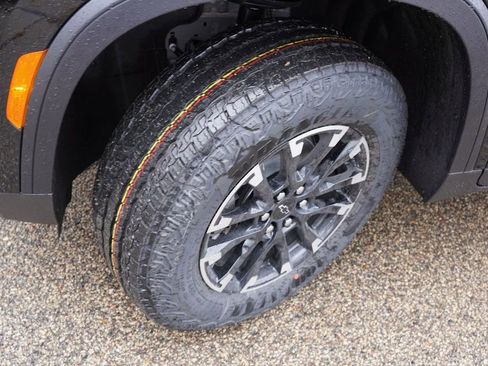 New 2026 Chevrolet Traverse Z71 w/ Driver Confidence Package image 9