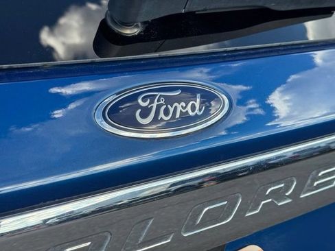 Used 2021 Ford Explorer King Ranch w/ Premium Technology Package AWD/4WD image 21