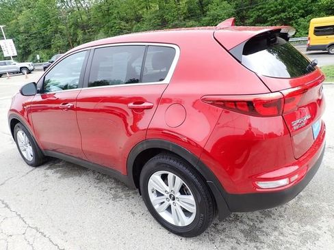 Used 2019 Kia Sportage LX AWD/4WD image 8