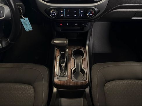 Used 2019 GMC Canyon SLE AWD/4WD image 17