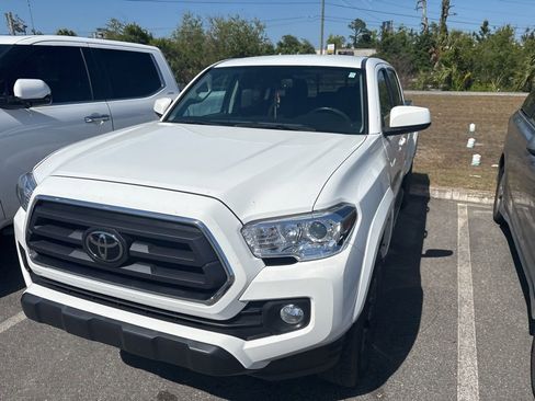 Used 2022 Toyota Tacoma SR5 AWD/4WD image 7