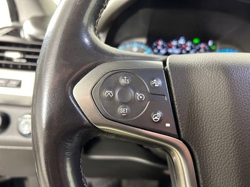 Used 2019 Chevrolet Suburban Premier AWD/4WD image 33