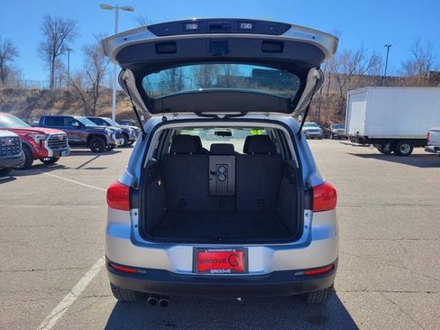 Used 2015 Volkswagen Tiguan S image 25