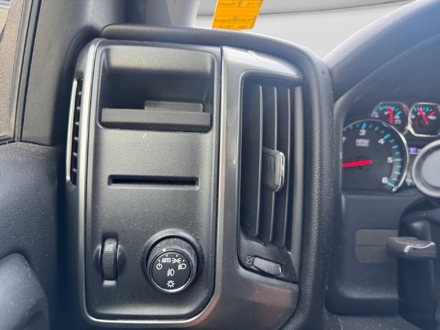 Used 2018 Chevrolet Silverado 1500 LT w/ Texas Edition RWD image 19