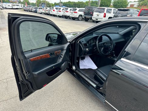 Used 2009 Mercedes-Benz C 300 Sport image 15