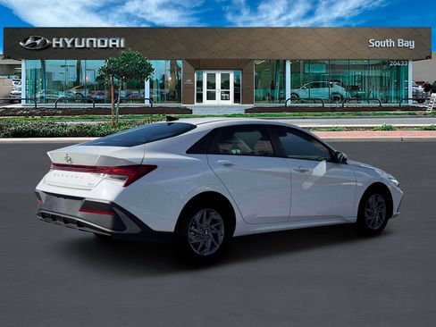 New 2026 Hyundai Elantra Blue image 8