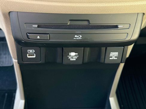 Certified 2024 Honda Odyssey Touring image 28
