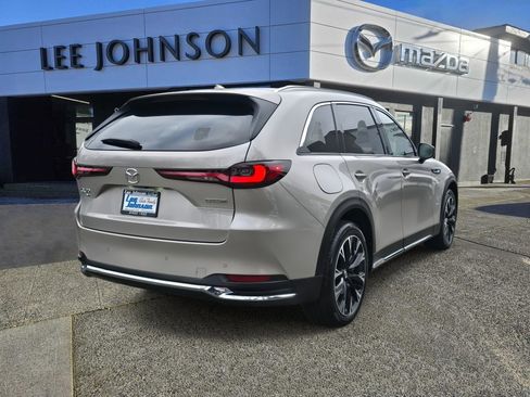 Used 2024 MAZDA CX-90 Plug-In Hybrid w/ Premium Pkg image 7