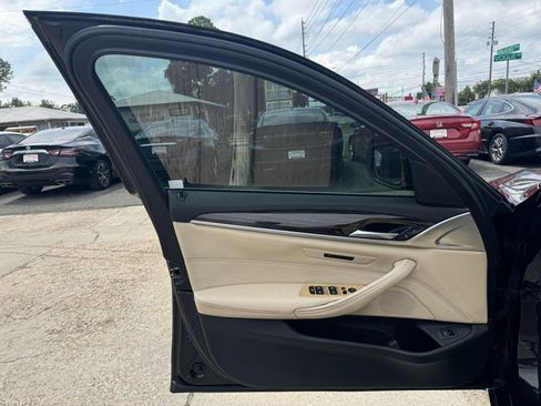 Used 2019 BMW 530i xDrive w/ Convenience Package image 12