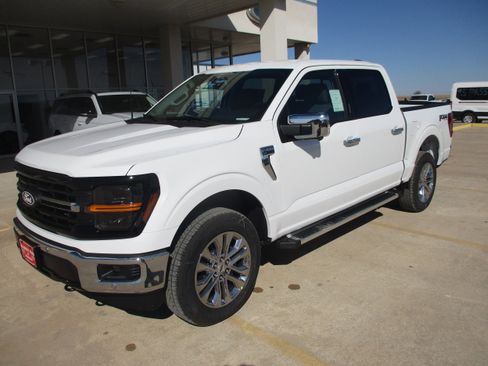 New 2026 Ford F150 XLT w/ Equipment Group 302A MID image 9