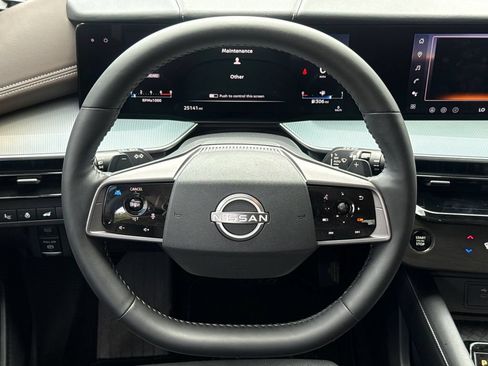Used 2025 Nissan Murano Platinum w/ Cargo Package AWD/4WD image 14