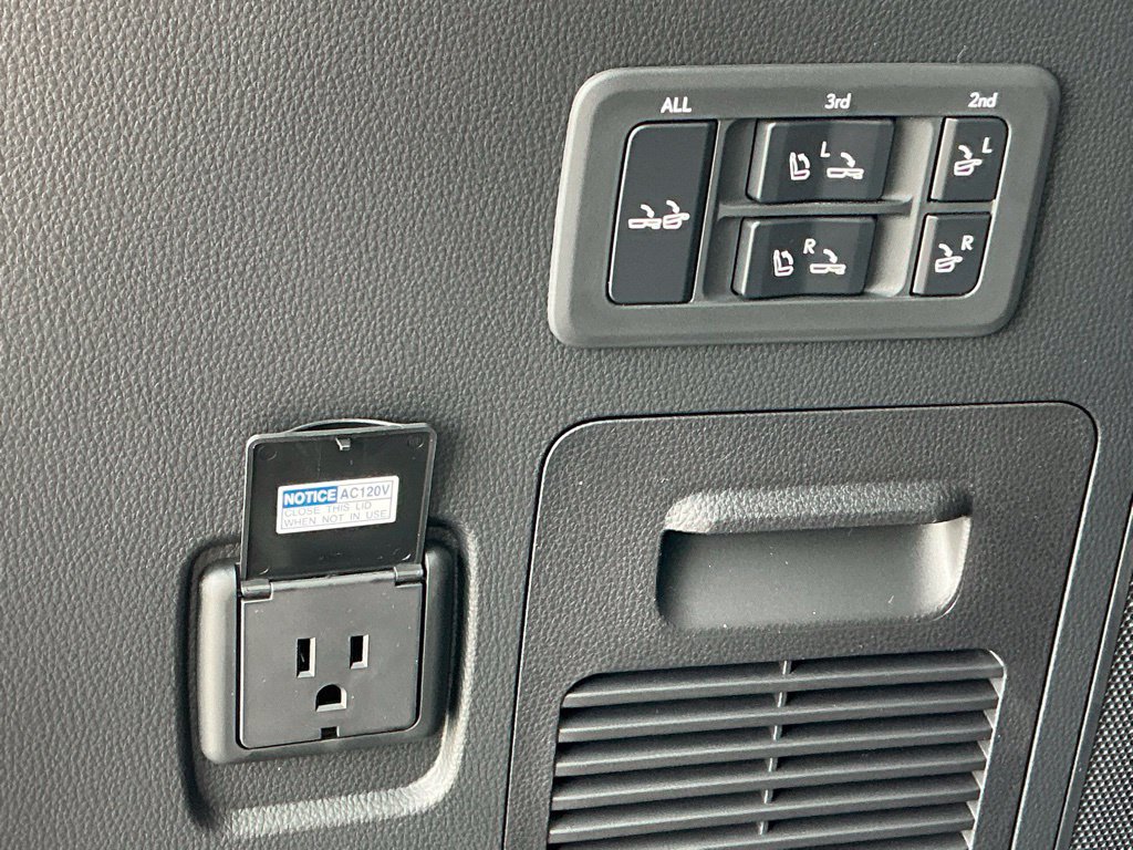 New 2026 Lexus LX 600 4WD w/ Accessory Package (2T) image 19