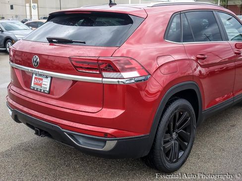 Used 2022 Volkswagen Atlas Cross Sport SE FWD image 8