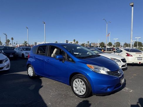 Used 2014 Nissan Versa Note SV image 2