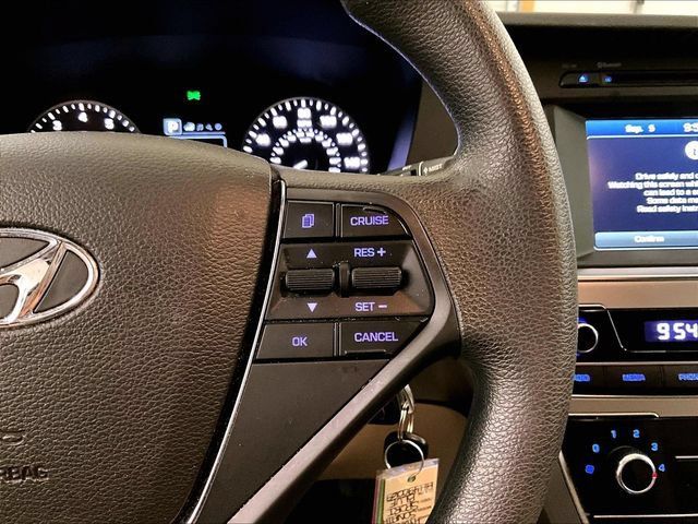 Used 2017 Hyundai Sonata Sport FWD image 18