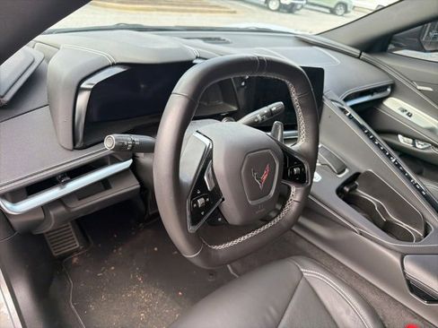 Used 2023 Chevrolet Corvette Stingray Coupe w/ Engine Appearance Package image 6