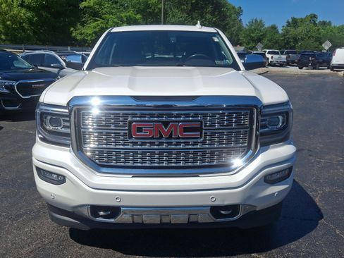 Used 2018 GMC Sierra 1500 Denali w/ Denali Ultimate Package AWD/4WD image 2
