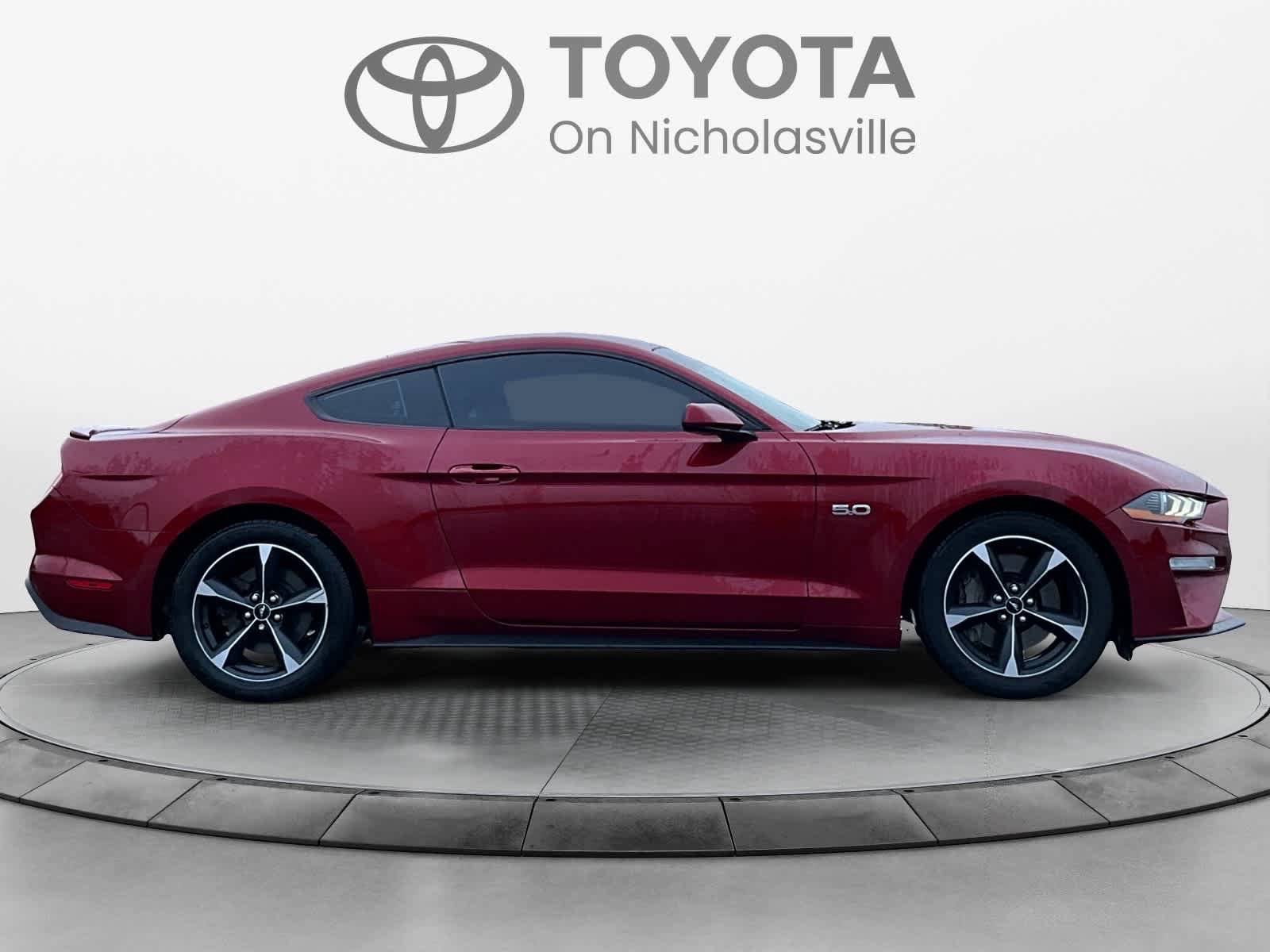 Used 2019 Ford Mustang GT RWD image 6