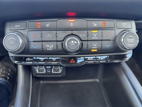 Used 2022 Dodge Durango GT w/ Blacktop Package image 28