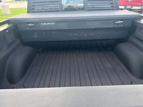 Used 2018 Chevrolet Silverado 1500 W/T w/ Special Service Package AWD/4WD image 11
