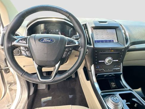 Used 2019 Ford Edge Titanium w/ Equipment Group 301A FWD image 12