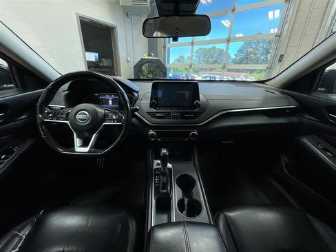 Used 2020 Nissan Altima 2.5 SR FWD image 24