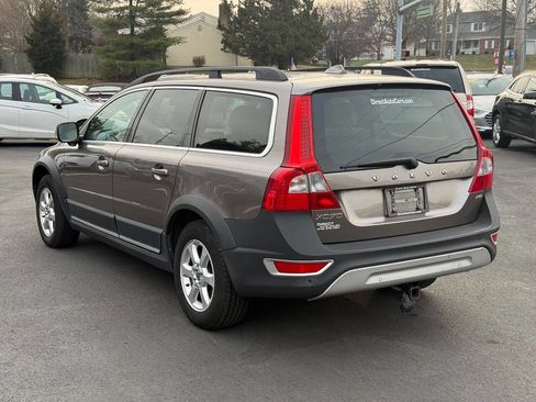 Used 2011 Volvo XC70 3.2 image 8