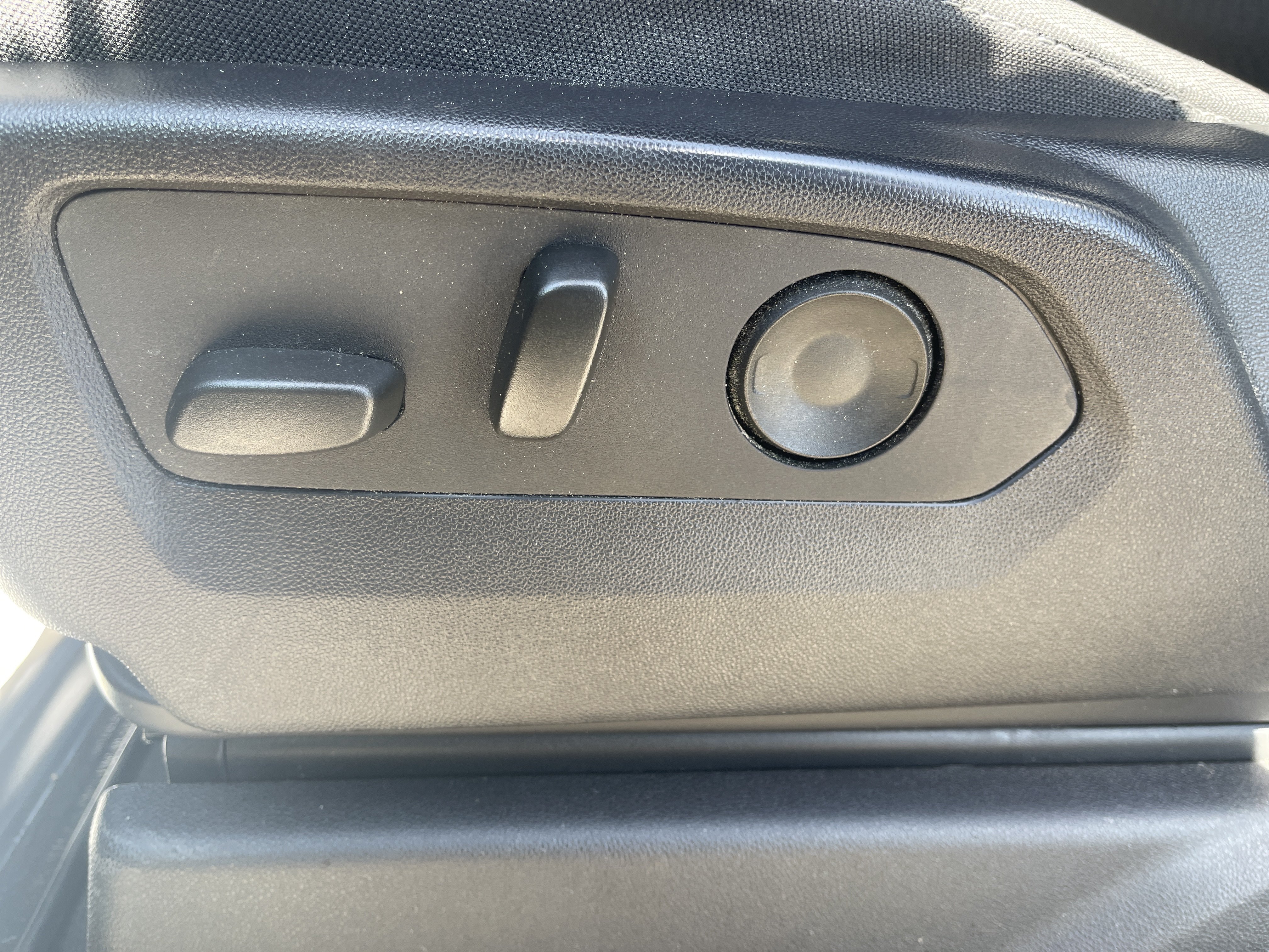 Used 2024 Chevrolet Silverado 1500 Custom RWD image 35
