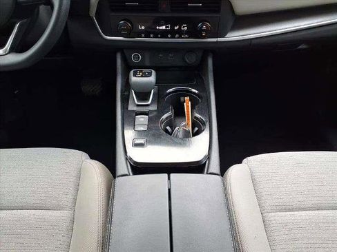 Certified 2023 Nissan Rogue SV image 11