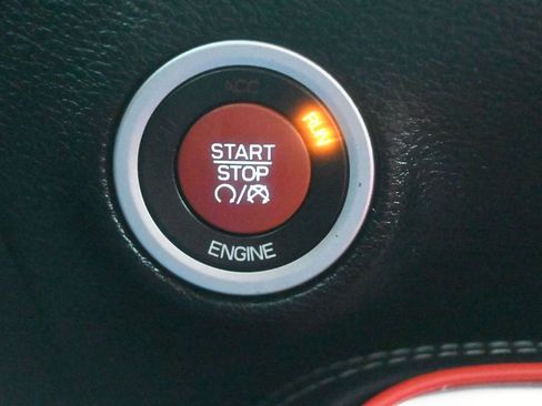 Used 2016 Dodge Challenger SRT Hellcat image 40