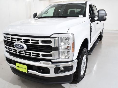 New 2026 Ford F350 XLT image 2