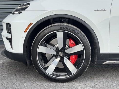 New 2025 Porsche Macan Turbo Electric image 11