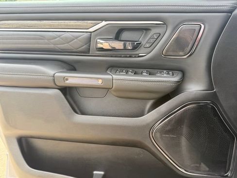 Used 2025 RAM 1500 Limited w/ Off Road Group AWD/4WD image 21