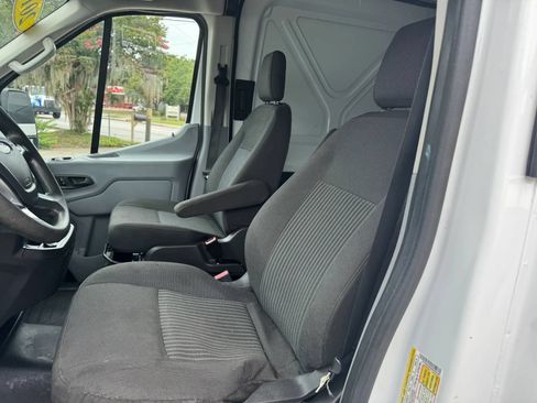 Used 2019 Ford Transit 250 148 Medium Roof RWD image 18