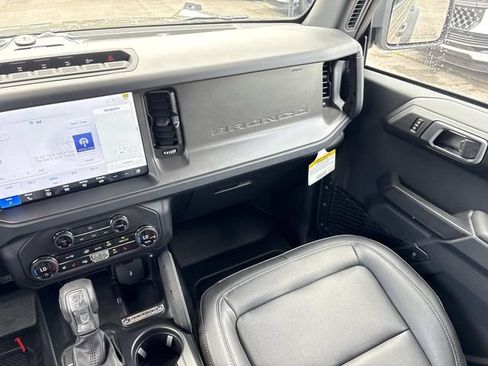 New 2026 Ford Bronco Badlands w/ Sasquatch Package AWD/4WD image 15