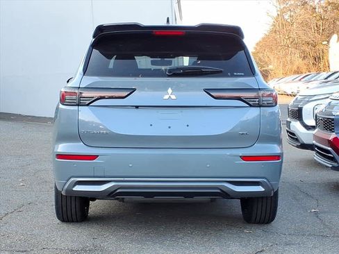 New 2026 Mitsubishi Outlander SEL image 4