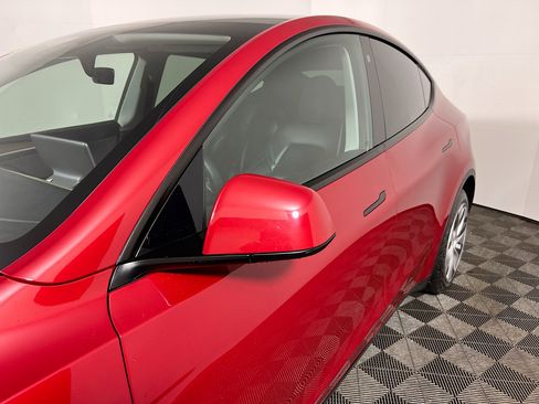 Used 2023 Tesla Model Y Long Range image 12