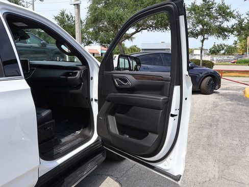 Used 2024 Chevrolet Suburban LT AWD/4WD image 25