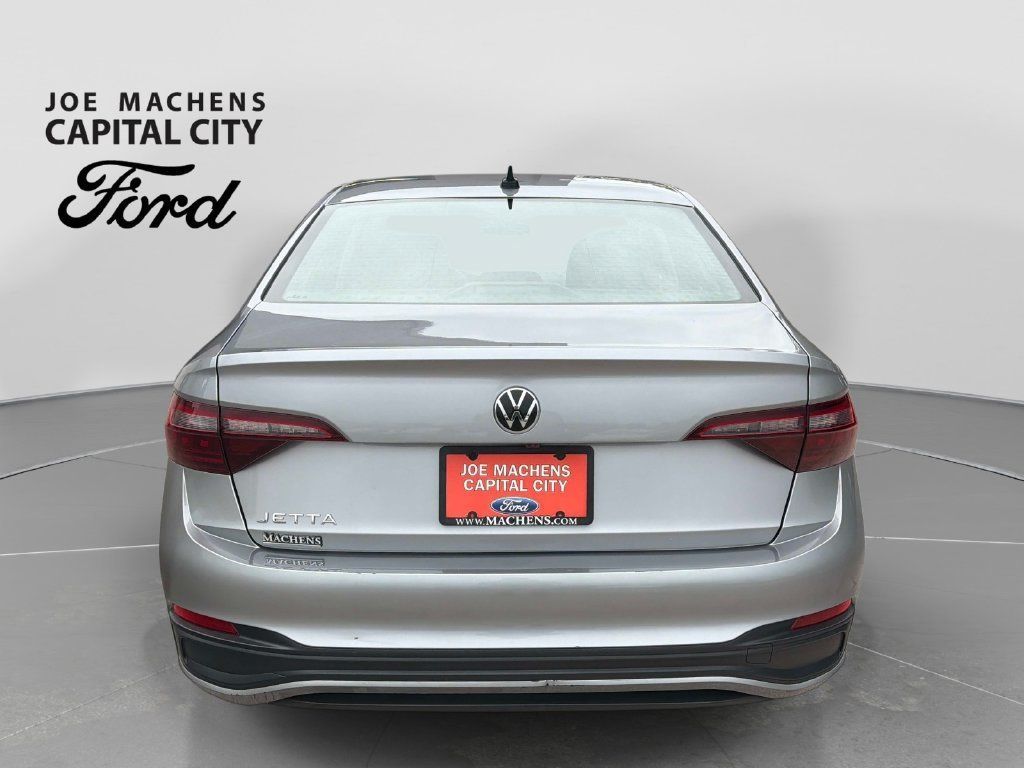 Used 2024 Volkswagen Jetta S FWD image 6