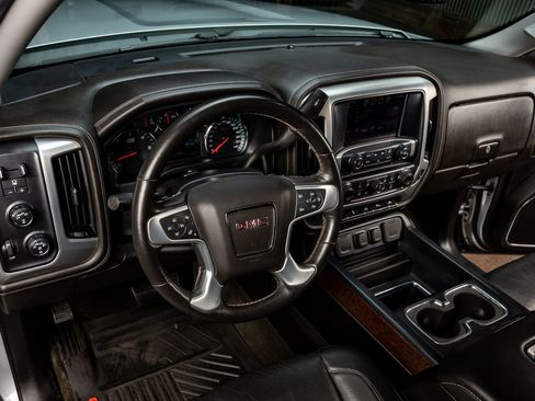 Used 2017 GMC Sierra 1500 SLT w/ Enhanced Driver Alert Package image 15