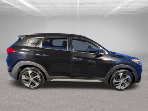 Used 2018 Hyundai Tucson Limited w/ Ultimate Package 02 FWD image 4