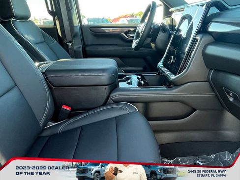 New 2026 GMC Yukon Elevation w/ Elevation Premium Package image 21