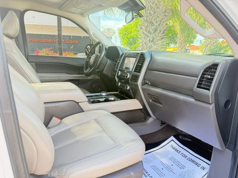 Used 2021 Ford Expedition Max XLT RWD image 17