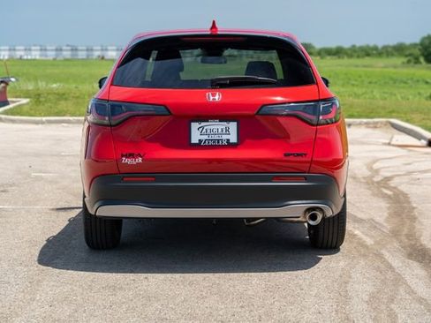 New 2026 Honda HR-V Sport image 6